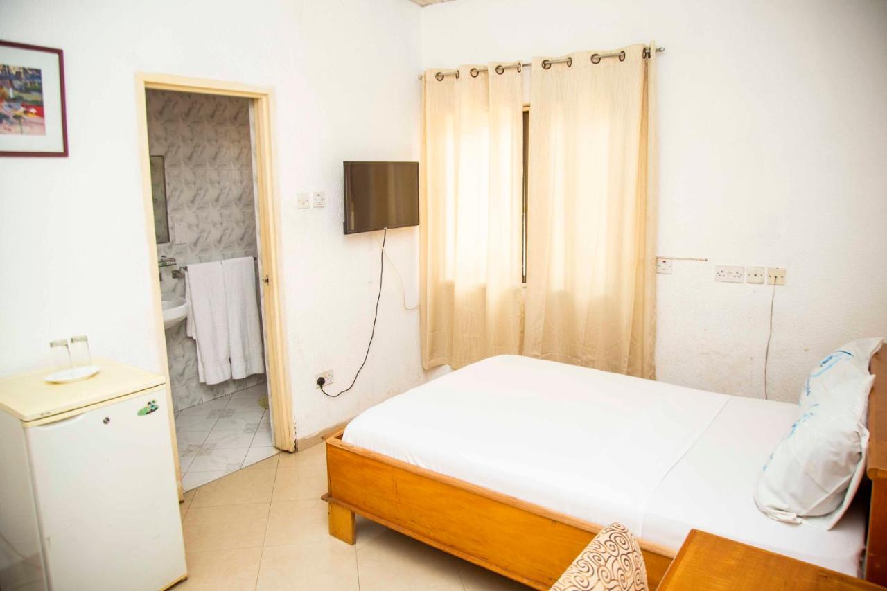 Forte Royale Hotel Accra Exterior photo