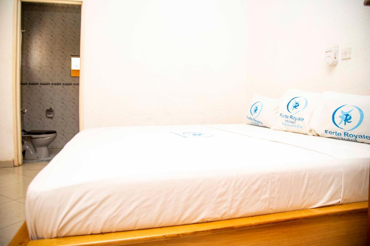 Forte Royale Hotel Accra Exterior photo