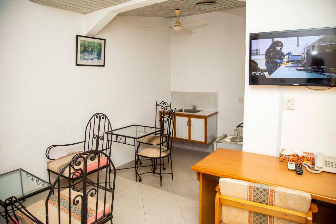 Forte Royale Hotel Accra Exterior photo