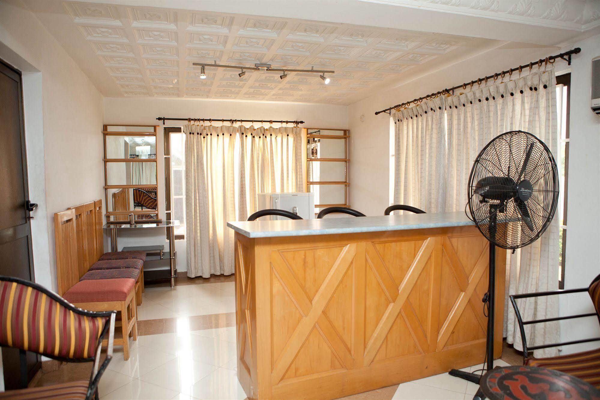 Forte Royale Hotel Accra Exterior photo