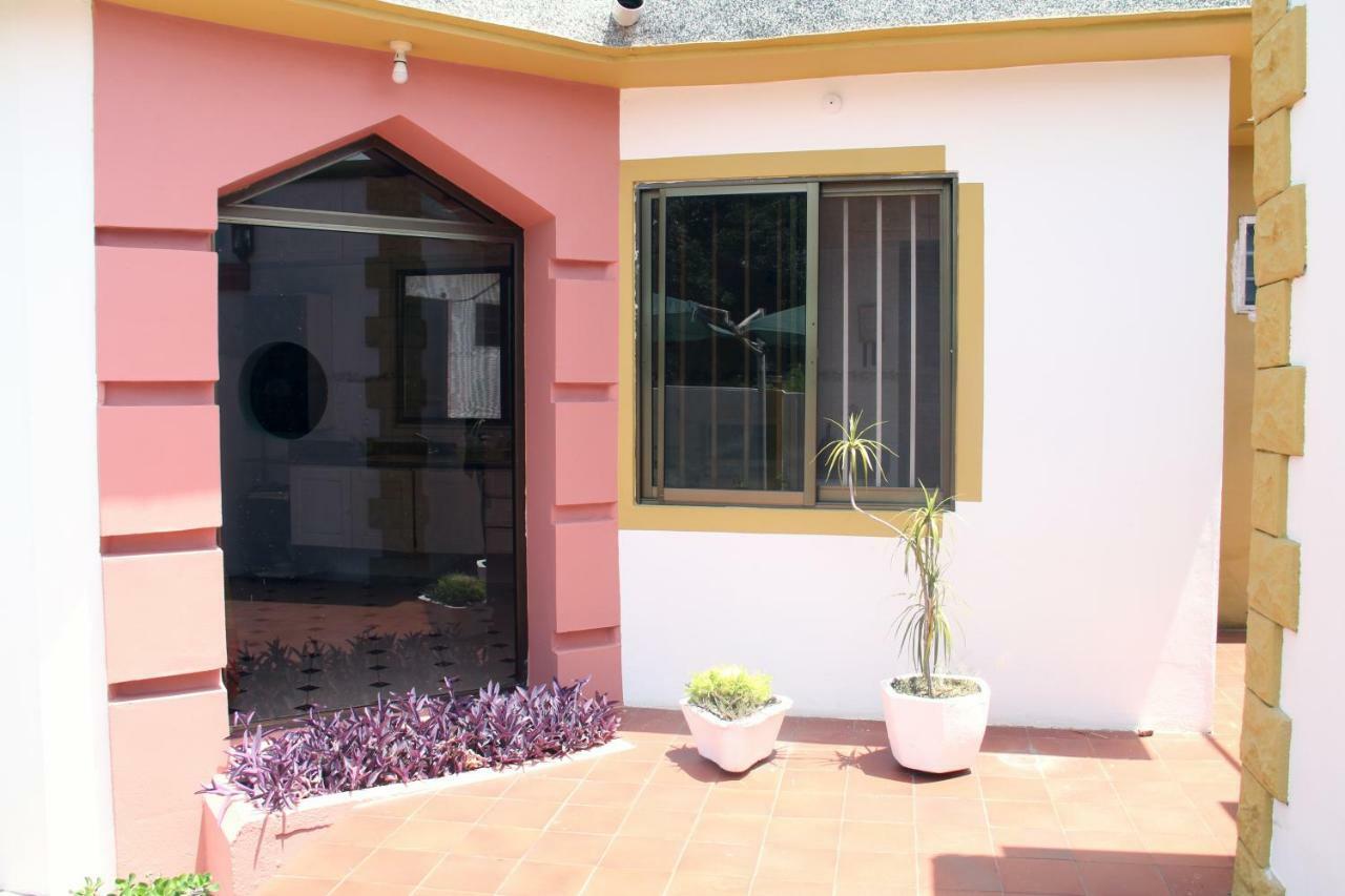 Forte Royale Hotel Accra Exterior photo